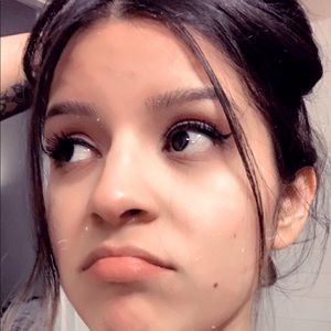 Meet your Posher, Anamay